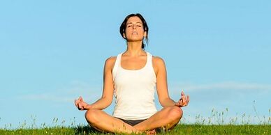 technique of performing exercises to lose weight on the abdomen and hips